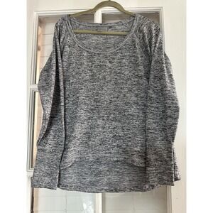 Athleta No Sweatin It Shirt Women's Heather Gray Athletic Sz L Thumbholes